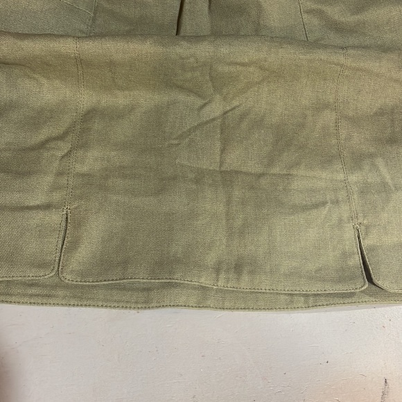 Green skirt - Picture 7 of 8